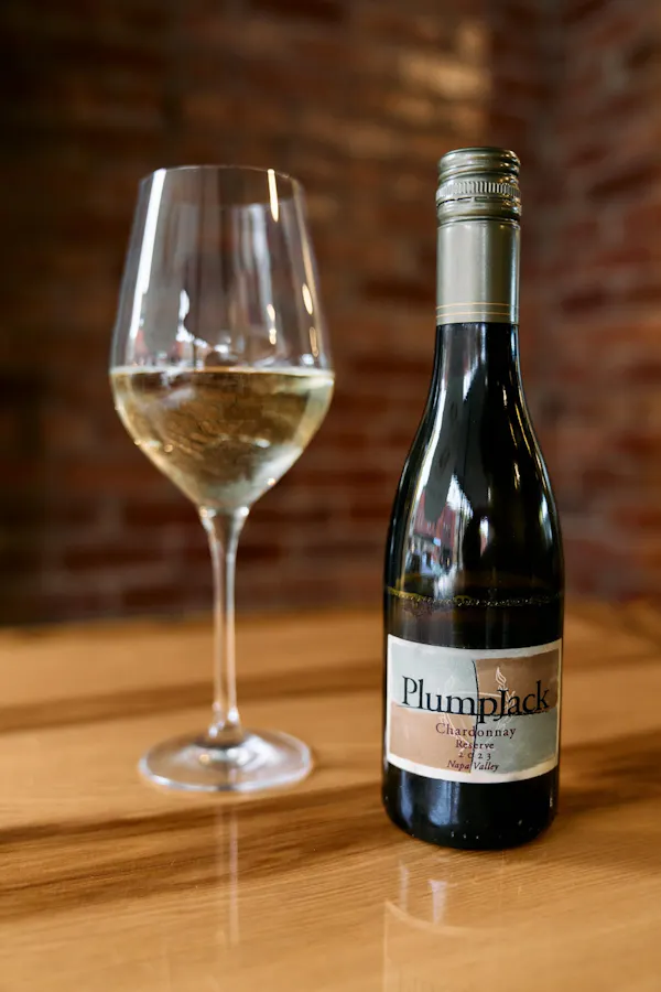 bottle, alcoholic drink, glass bottle, alcohol, liquid, wine