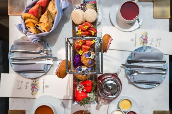 food, tableware, finger food, ingredient, serveware, fruit