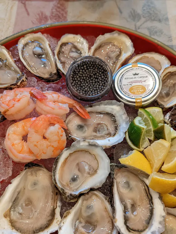 food, tableware, seafood, oyster, ingredient, lemon