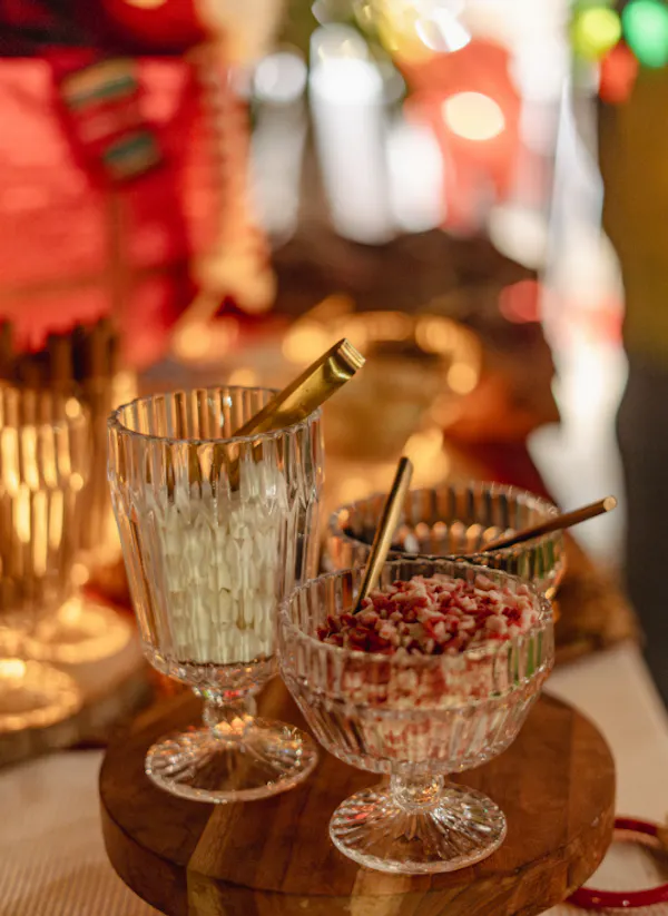 tableware, drinkware, serveware, stemware, food, dishware