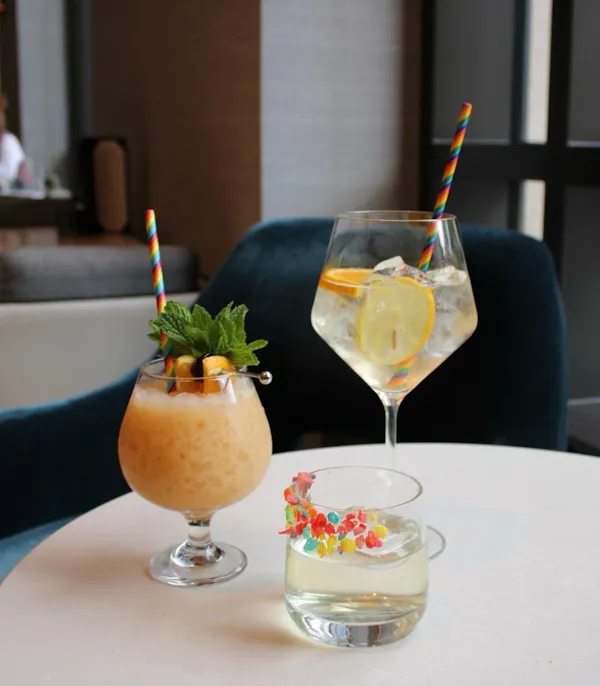 tableware, food, fruit, alcoholic drink, cocktail, non-alcoholic drink