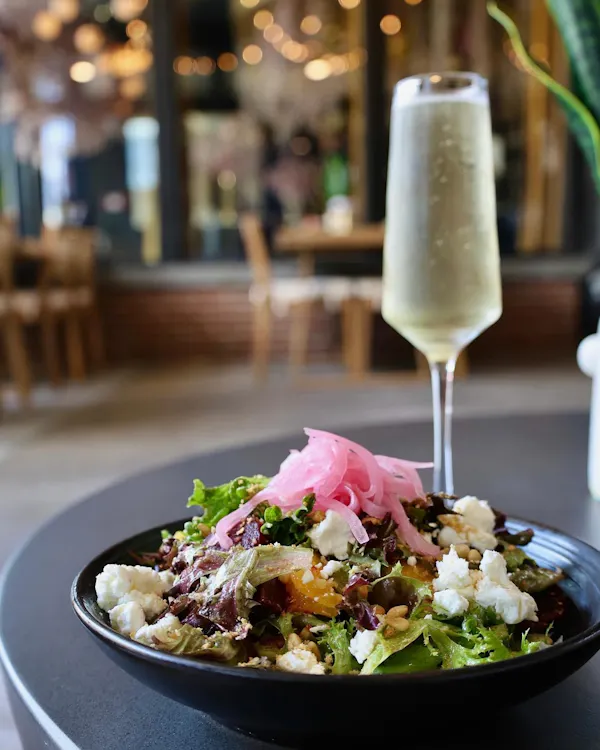 food, tableware, ingredient, salad, alcoholic drink, table