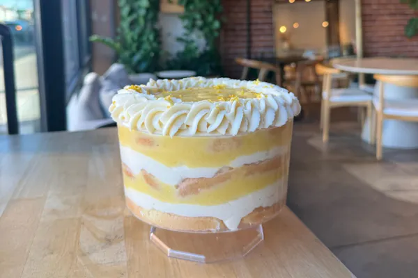 food, ingredient, dessert, cream, dairy product, icing