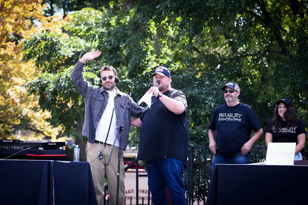 audio equipment, electronic device, eyewear, glasses, entertainment, performing arts