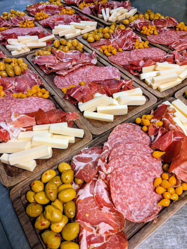food, ingredient, meat, salchichón, salumi, salami