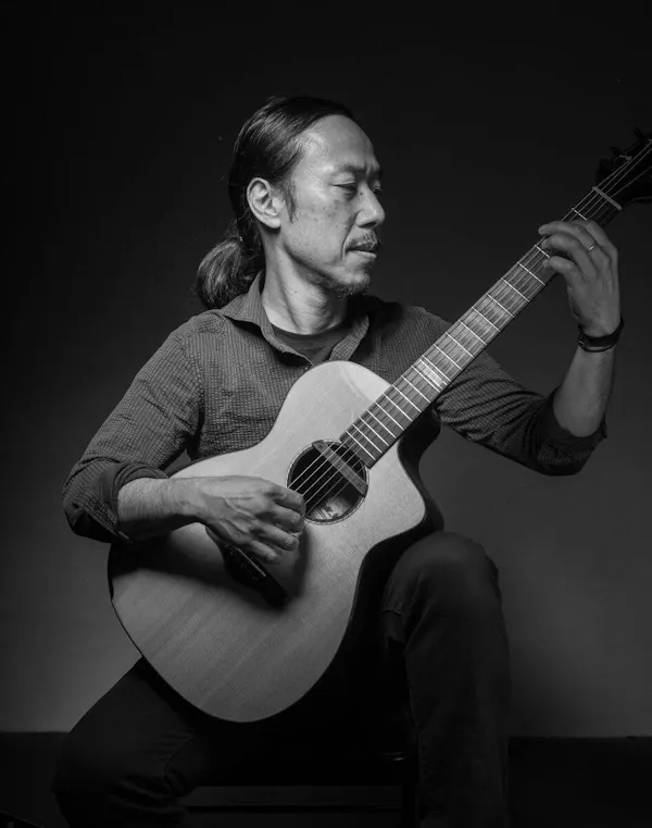 musical instrument, string instrument, plucked string instrument, chordophone, guitarist, guitar