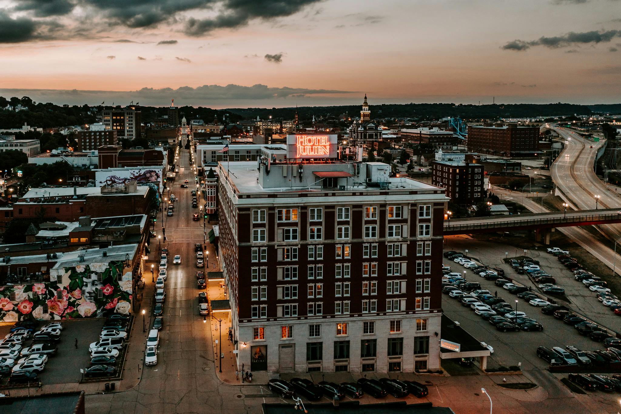 Hotel Julien Dubuque