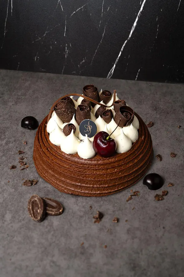 food, cake, ingredient, dessert, cream, chocolate cake