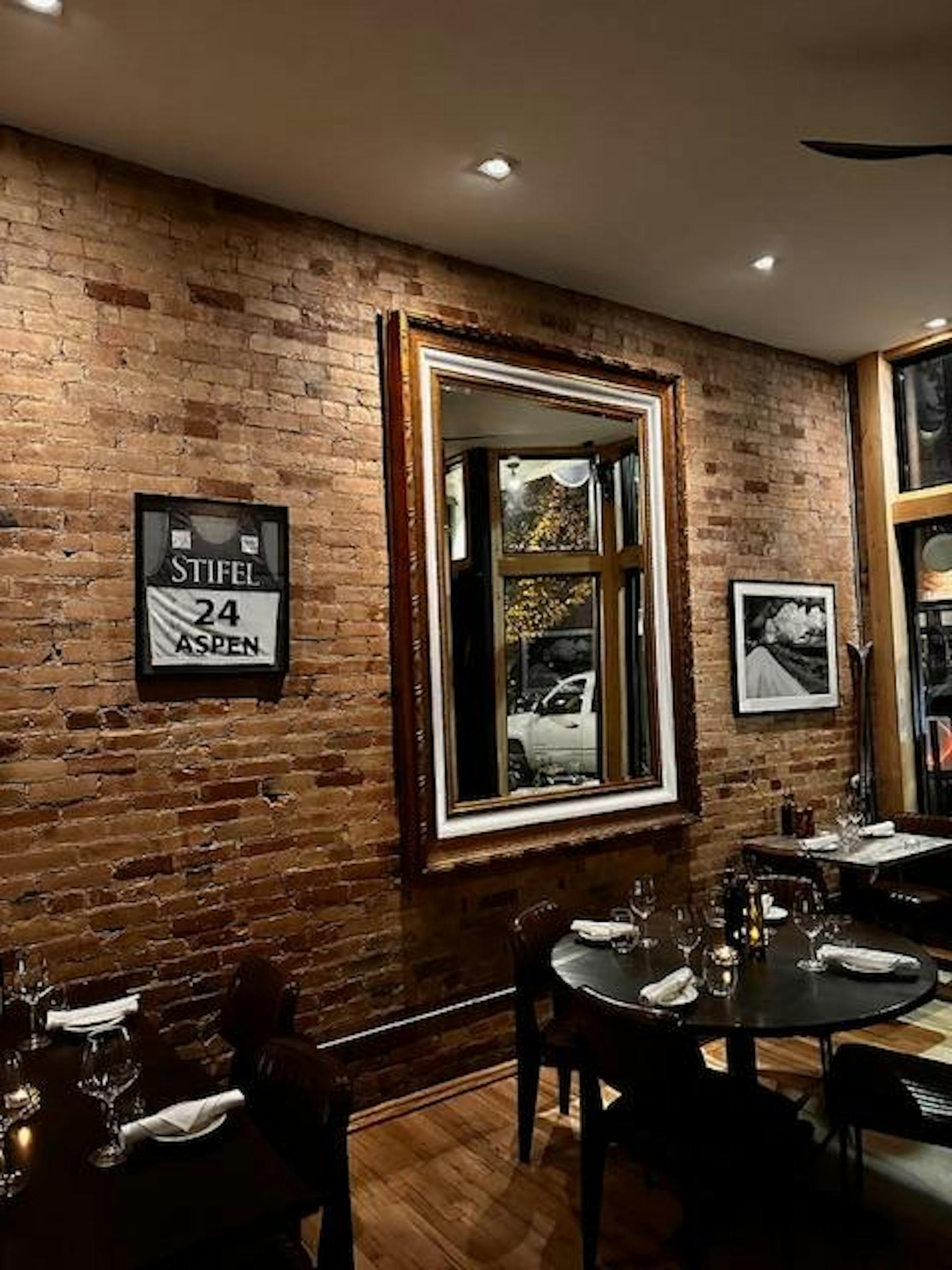 Allegria Restaurant Napa - d46xin1