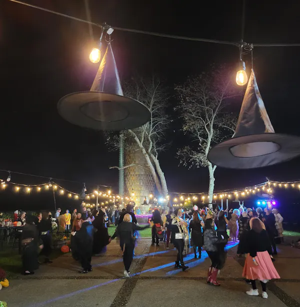 night, recreation, pole, leisure, fun, public event
