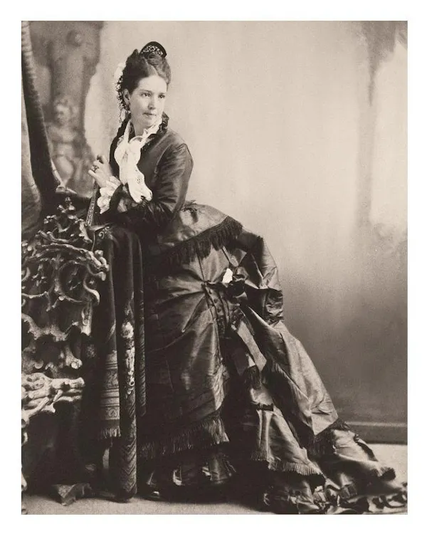 photograph, hairstyle, fashion, dress, victorian fashion, black