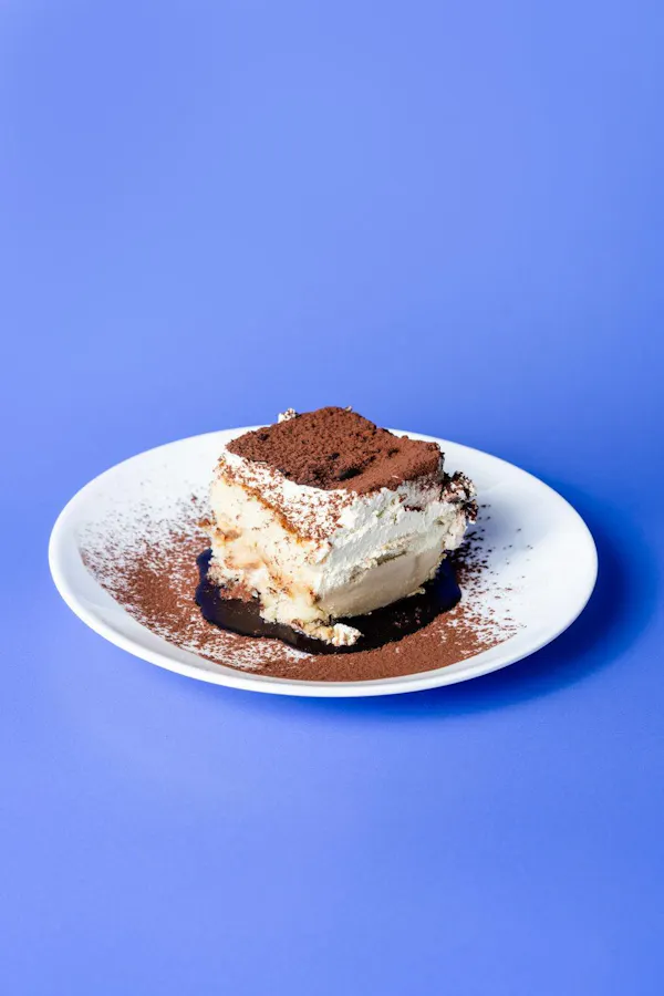 food, cake, tableware, ingredient, dessert, frozen dessert