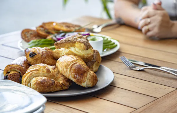 food, tableware, croissant, ingredient, bread, serveware