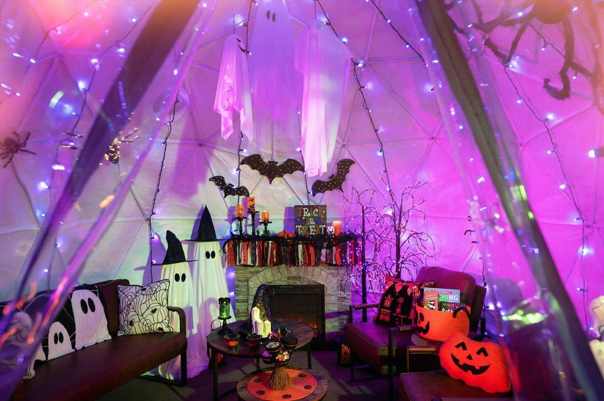Great Wolf Lodge- Ghostly Globes