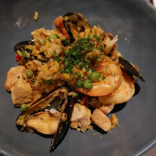 food, recipe, ingredient, seafood, leaf vegetable, tableware