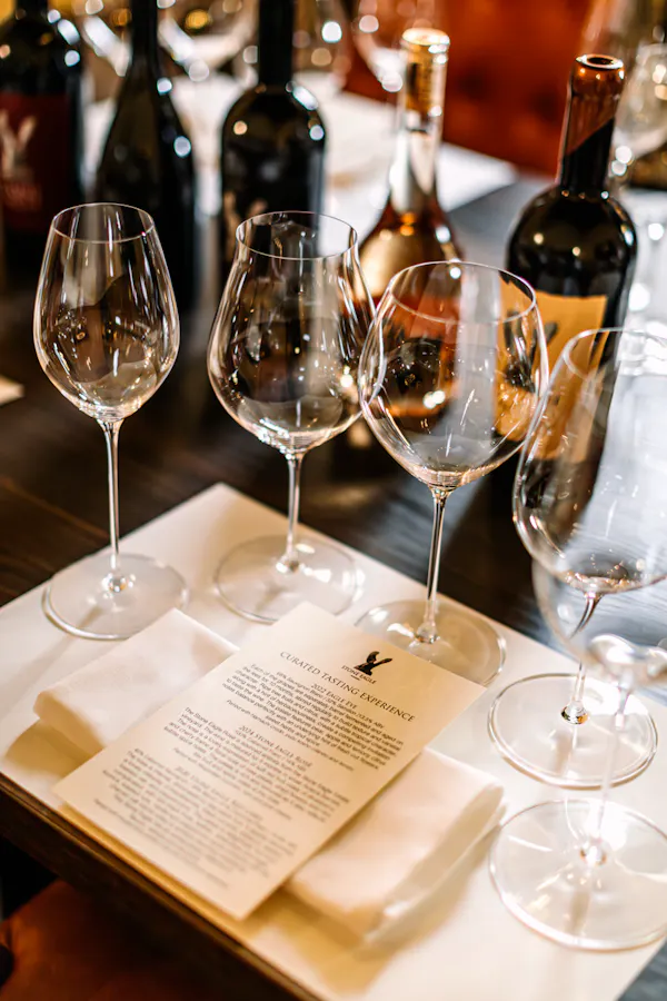 stemware, tableware, drinkware, wine glass, barware, alcoholic drink