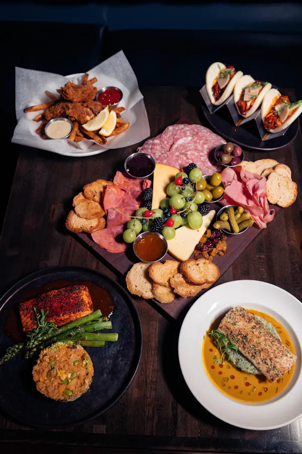 food, tableware, dishware, ingredient, recipe, plate