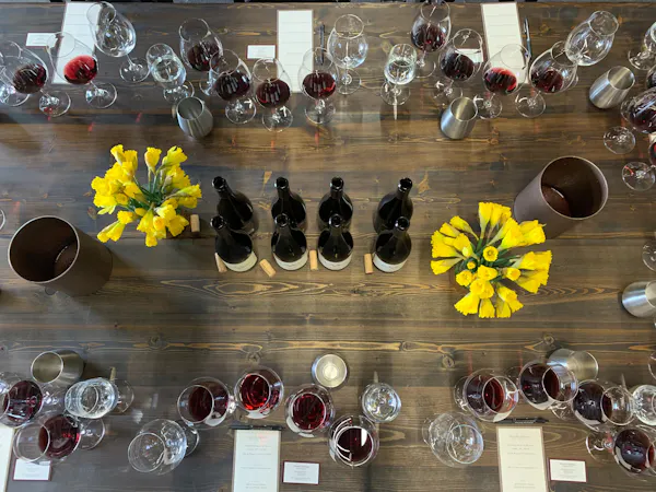 drinkware, tableware, barware, stemware, glass, serveware