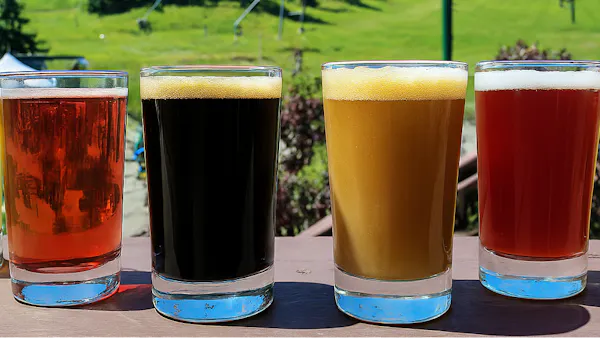 alcoholic drink, beer, ale, tableware, beer glassware, wheat beer
