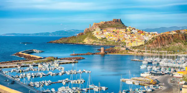 water, body of water, boat, coastal and oceanic landforms, coast, sea
