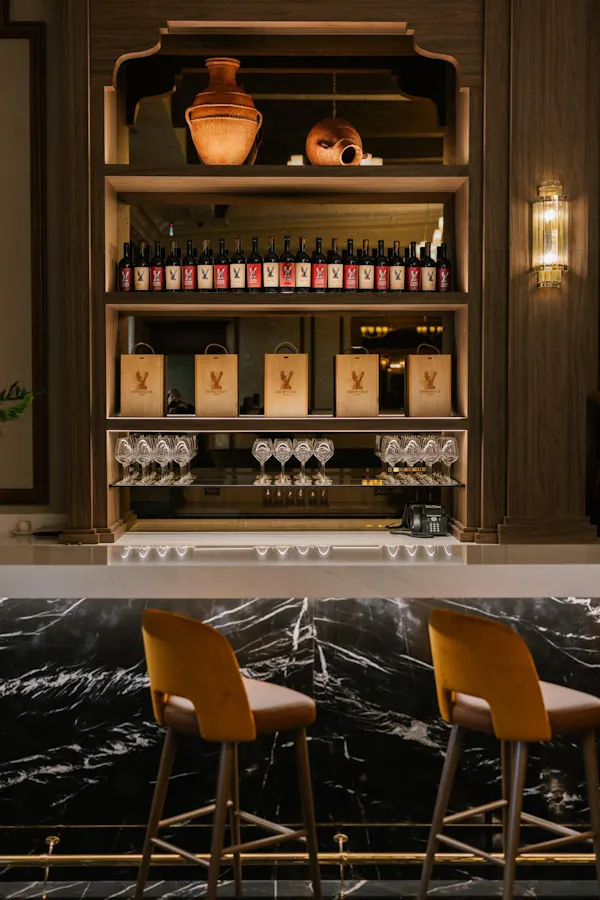 wood stain, bar, barware, varnish, shelf, hardwood