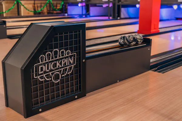 bowling equipment, bowling, flooring, ten-pin bowling, indoor games and sports, individual sport