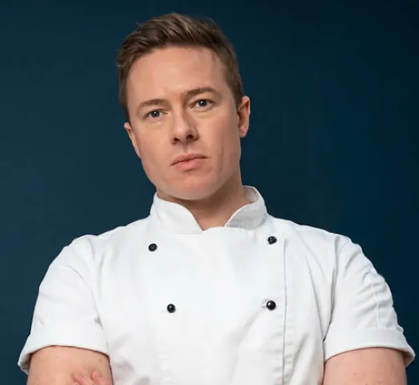 sleeve, collar, jaw, neck, chef's uniform, chef