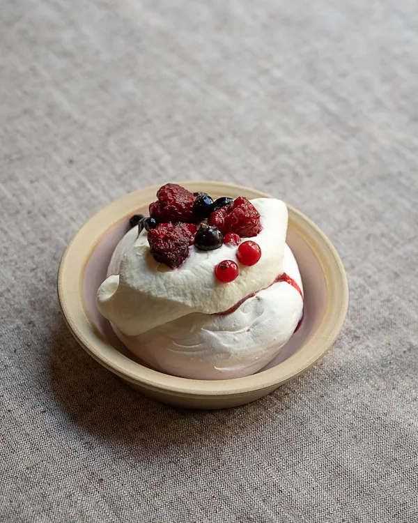 food, ingredient, dessert, fruit, dairy product, cream