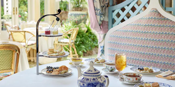 tableware, serveware, porcelain, dishware, cup, teapot