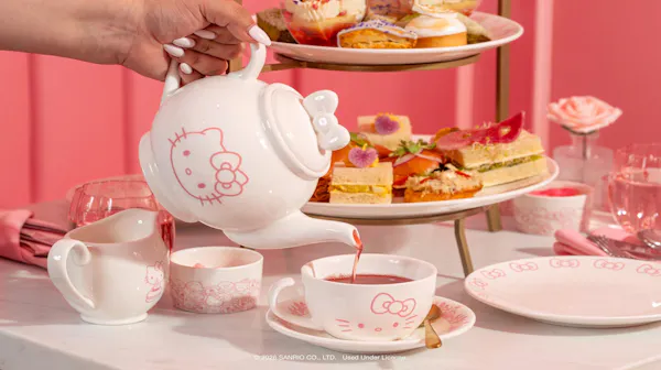 tableware, cup, drinkware, coffee cup, serveware, dishware