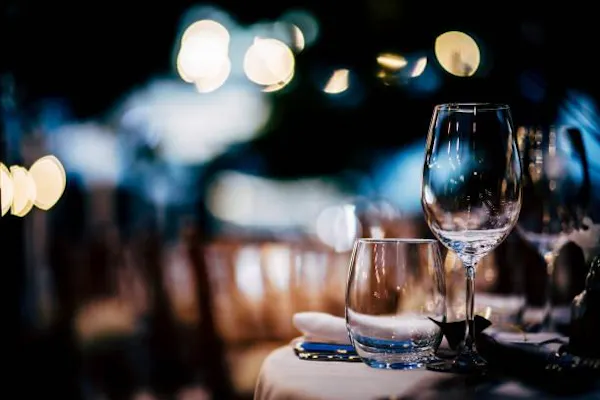 stemware, tableware, drinkware, barware, wine glass, glass