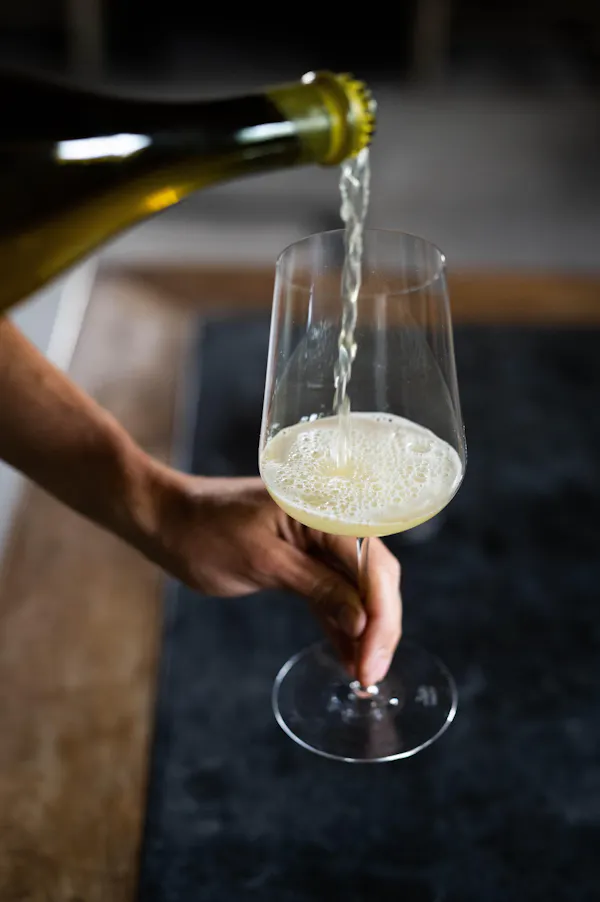 tableware, hand, liquid, drinkware, stemware, wine