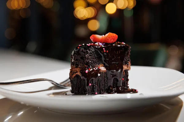 food, tableware, cake, ingredient, recipe, plate