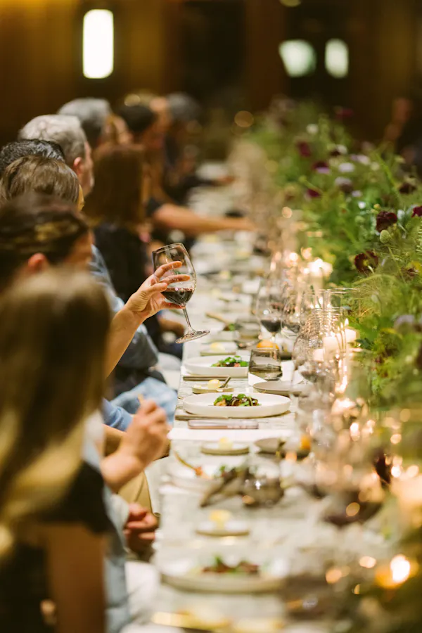 tableware, drinkware, stemware, banquet, restaurant, food
