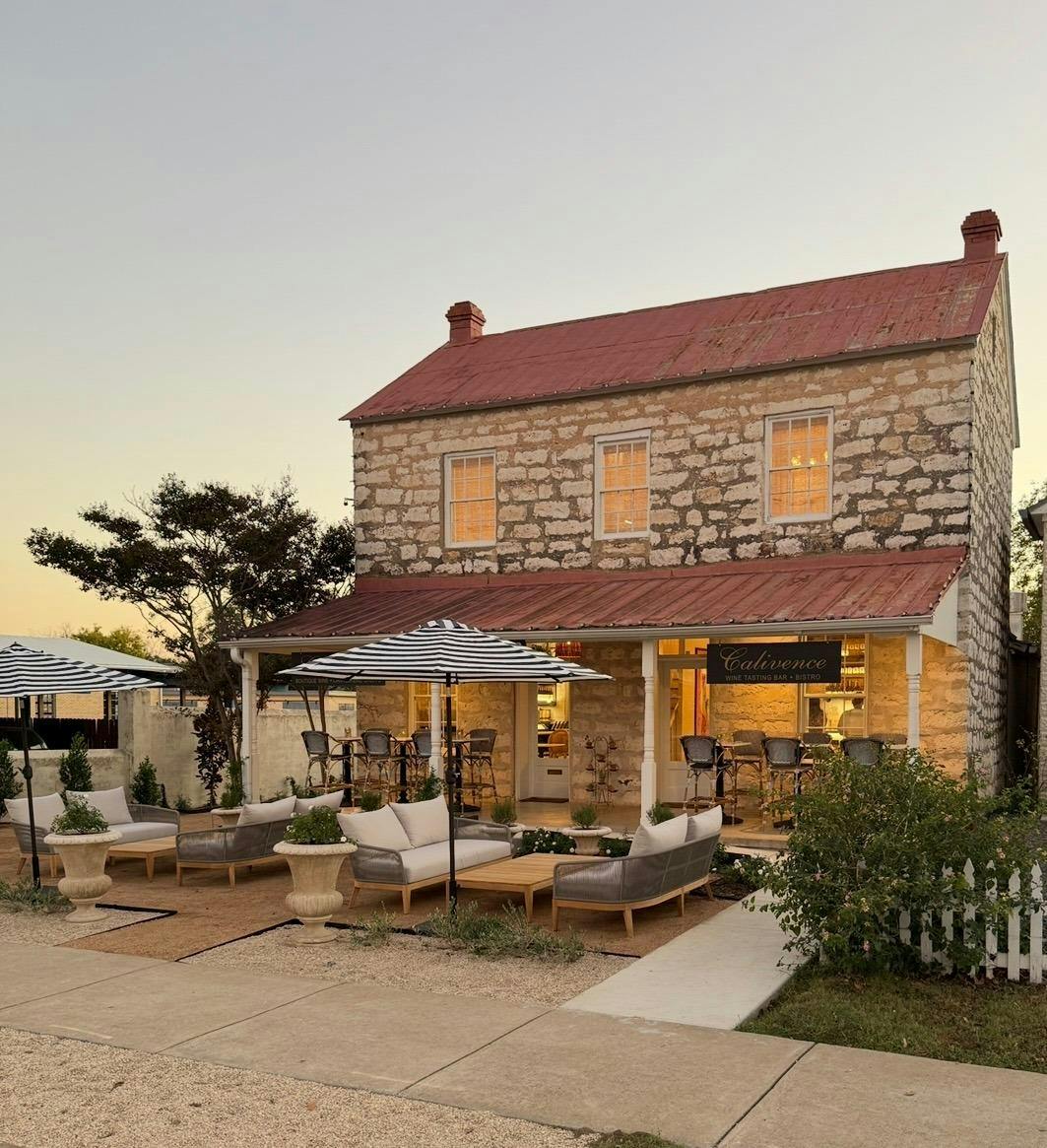 CALIVENCE Wine Tasting Bar + Bistro