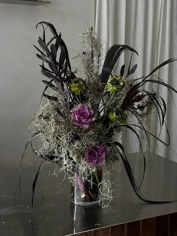 flower bouquet, floristry, flower arranging, cut flowers, vase, centrepiece