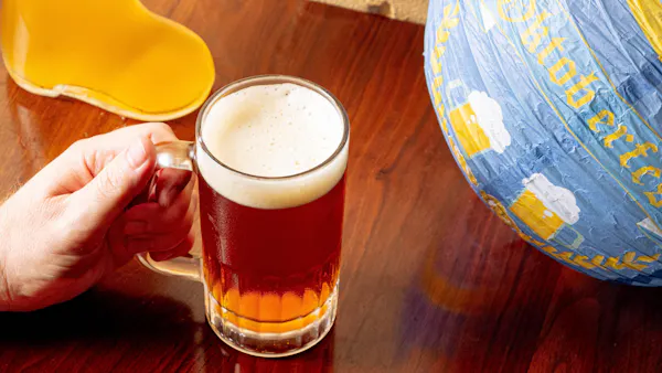 tableware, beer, drinkware, beer glassware, alcoholic drink, wheat beer