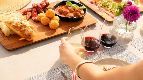 food, tableware, ingredient, fruit, table, vegetable