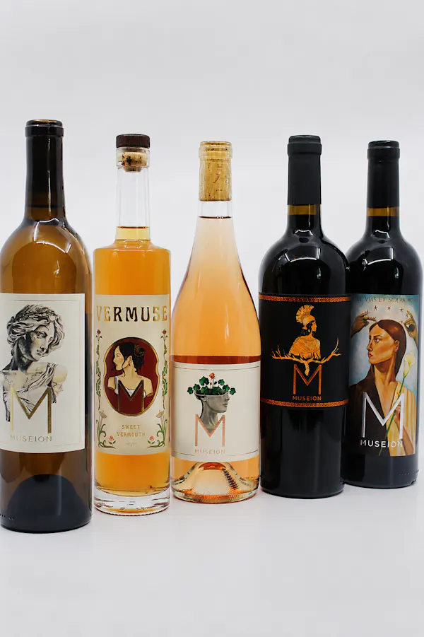 bottle, alcoholic drink, glass bottle, alcohol, liquid, liquor