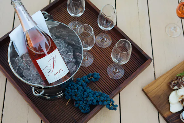 tableware, stemware, drinkware, alcoholic drink, wine glass, barware