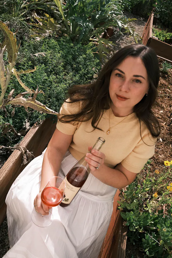 hand, alcoholic drink, liquor, drinking, drinkware, long hair