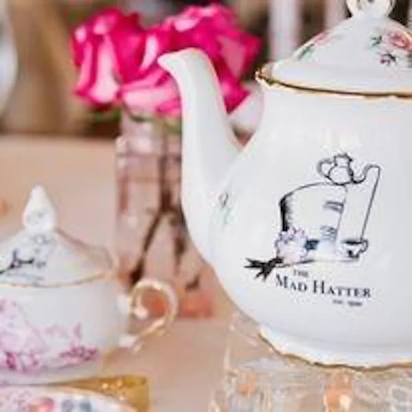tableware, serveware, teapot, drinkware, porcelain, cup
