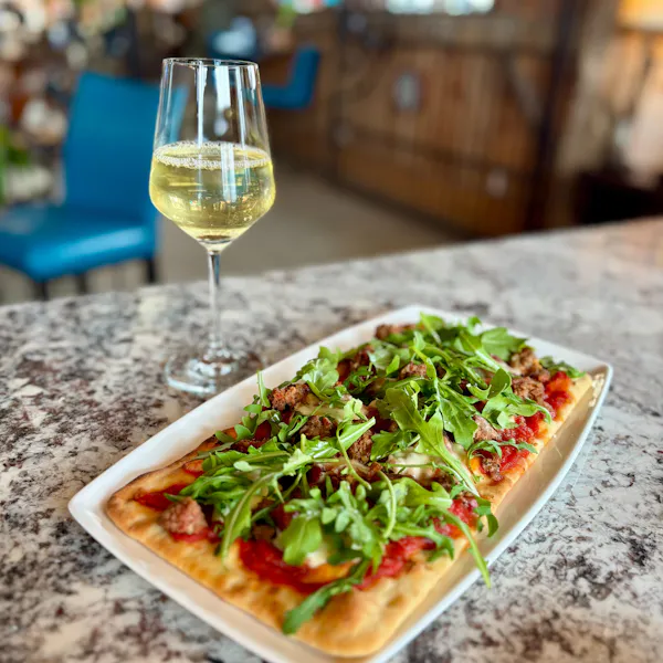 food, tableware, ingredient, pizza, produce, fast food