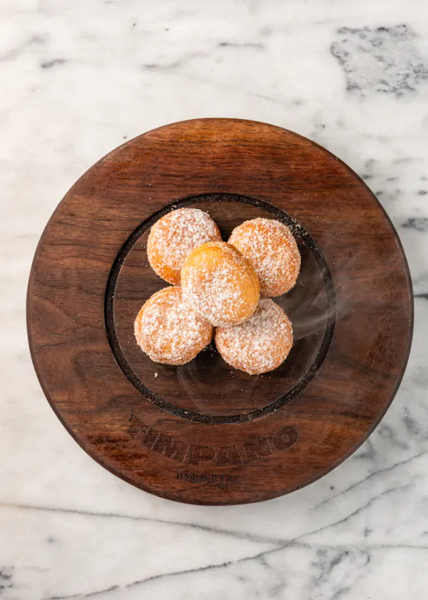 food, tableware, ingredient, dessert, powdered sugar, finger food