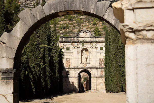 arch, historic site, medieval architecture, classical architecture, arcade, ancient history