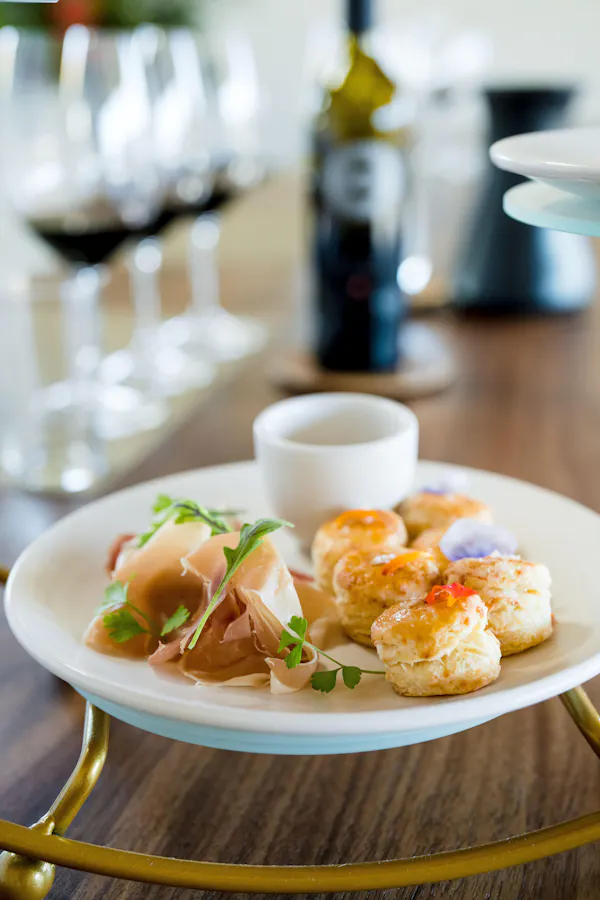food, tableware, ingredient, serveware, dishware, plate