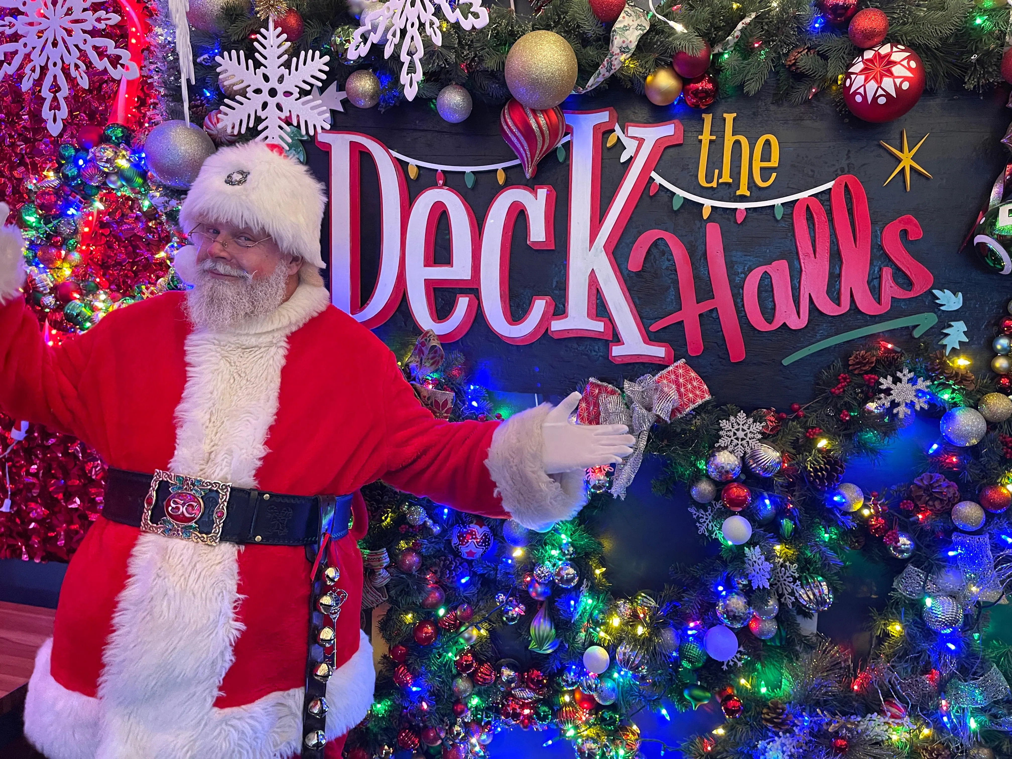 Pit & Tap - Breakfast with Santa at Deck the Halls! - Wilmette, IL | Tock