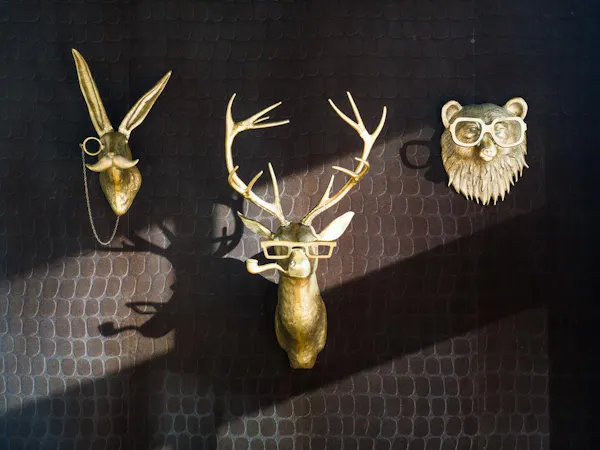 antler, horn, deer, reindeer, brass, metal