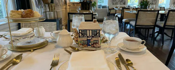 furniture, table, tableware, serveware, dishware, porcelain