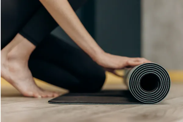 flooring, yoga mat, mat, knee, active pants, foot